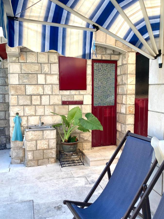 Guest House Vila Eli Herceg Novi Esterno foto