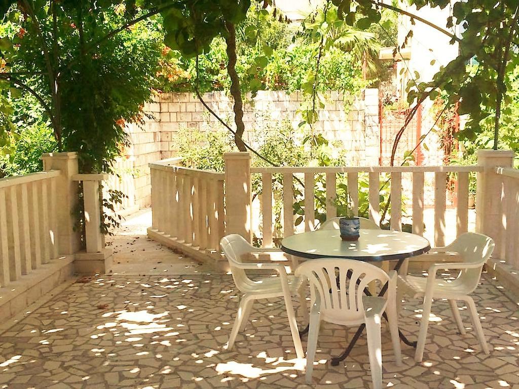 Guest House Vila Eli Herceg Novi Esterno foto